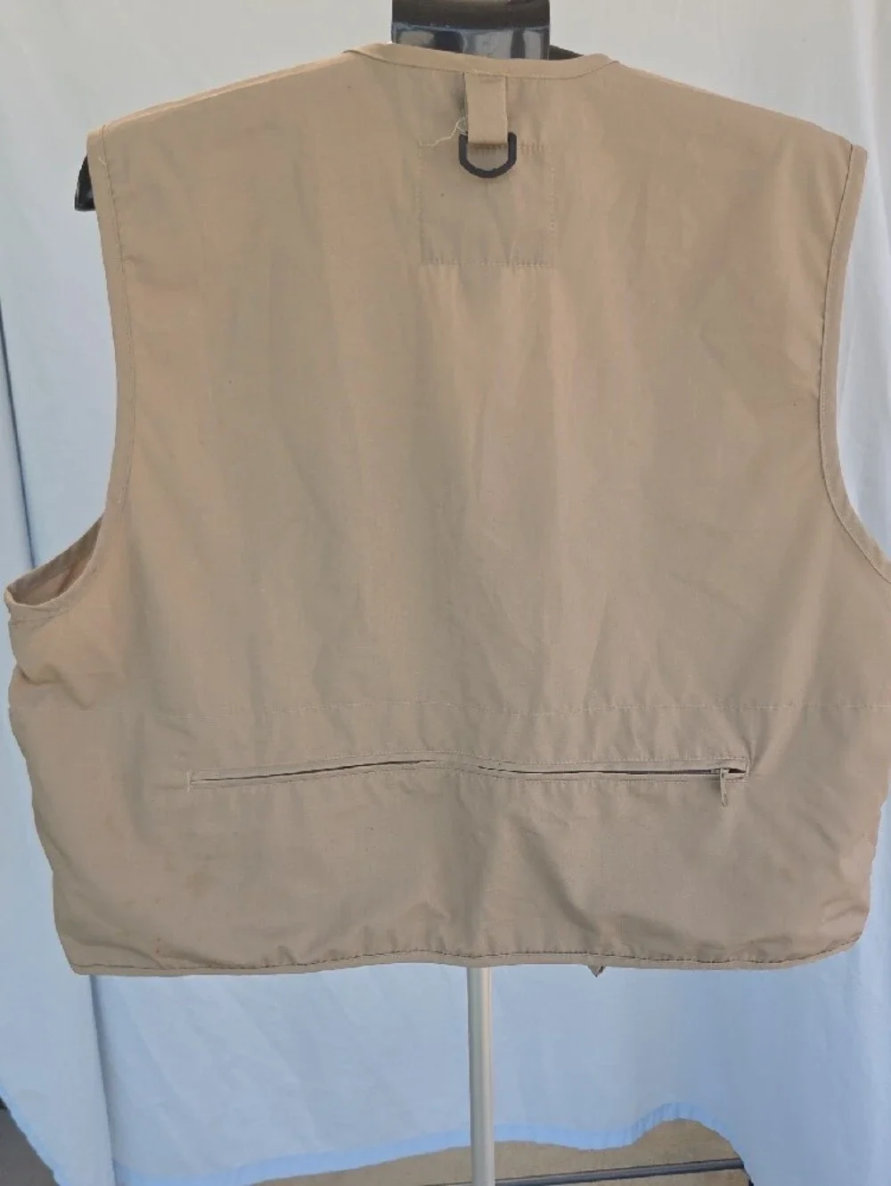 Fishermans Outdoor Gear - Beige Multi-Pocket Utility Vest Sz XL